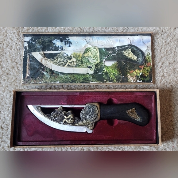 Collectors Vtg Brass and Stainless Steel Fixed Blade Knife w/Dog and Hunter … - Picture 3 of 16